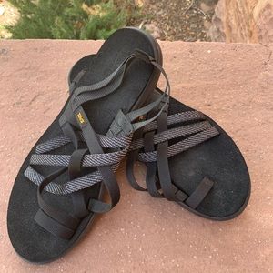 Teva Women's W Voya Strappy Flip-Flop